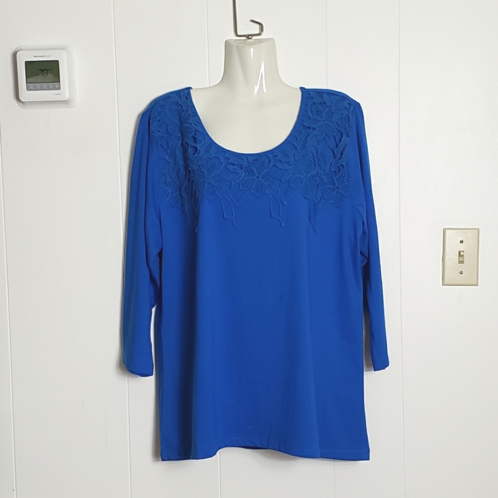 NWOT Lace Trimmed Cotton Top